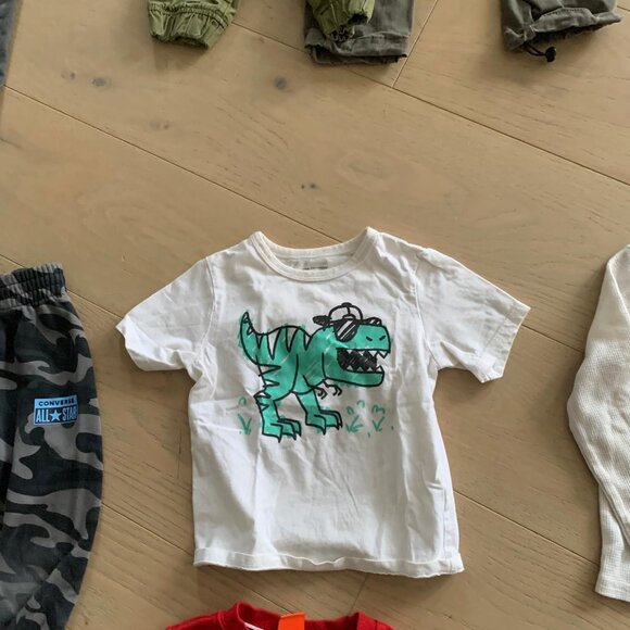 2-3 Years Kids Clothing Bundle - Nike, Jordan, Converse, etc. - Picture 6 of 10